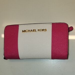 Michael Kors Fuchsia and White Zip Wallet